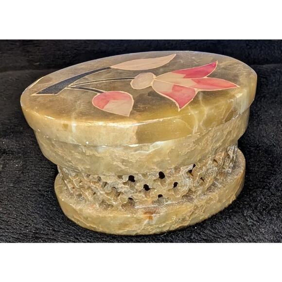 VTG Soap Stone Small Trinket Box Inlaid Mother of Pearl India Kubla Crafts Tan - Picture 2 of 7